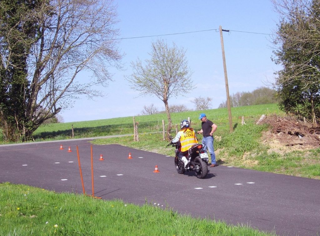 Moto 47 ch Max jusqu’au 01.03.2020 Auto école Fleur